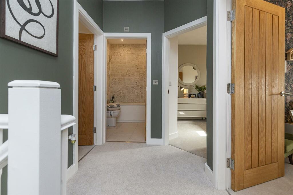 62800_32935296_IMG_1