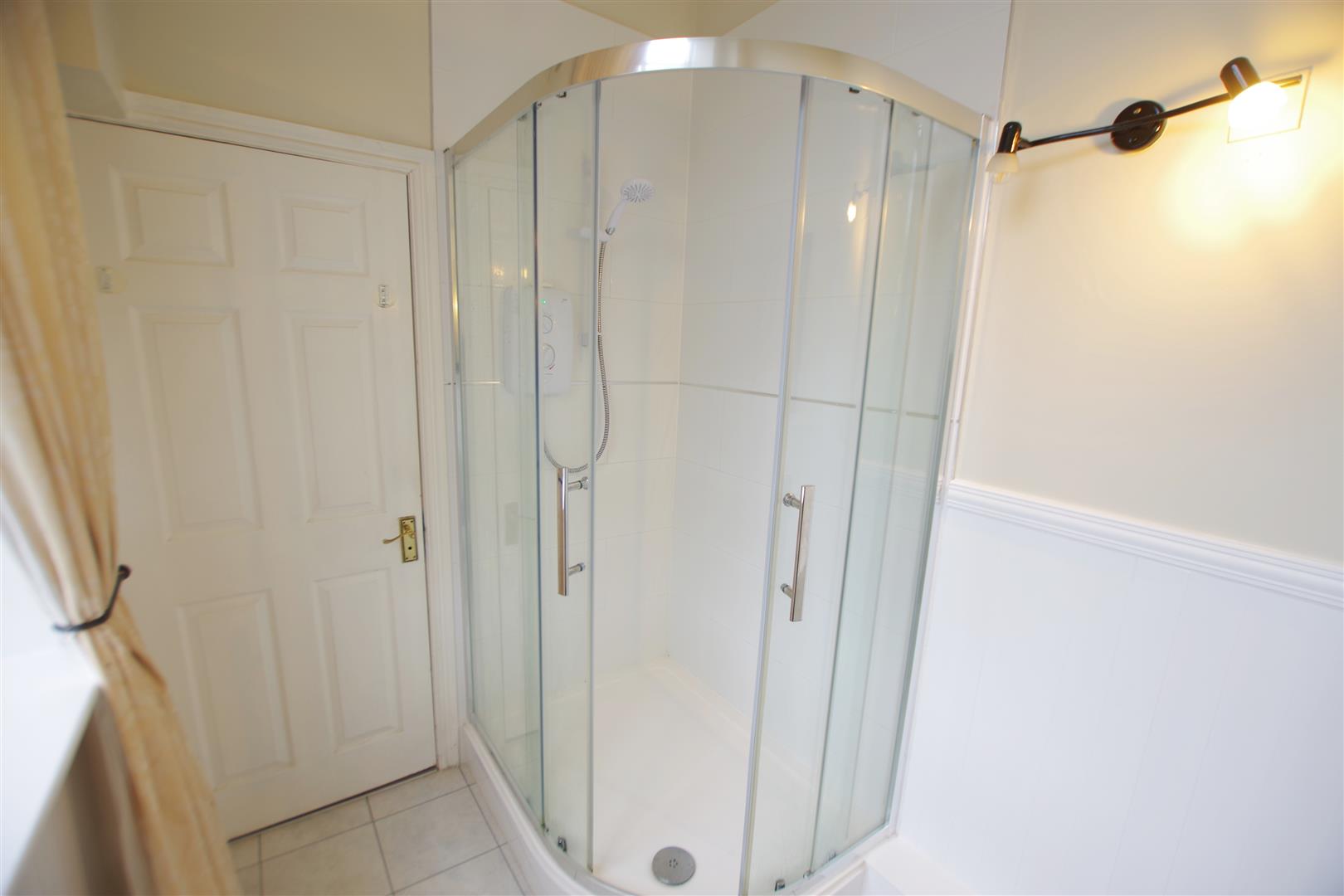 Ensuite 2